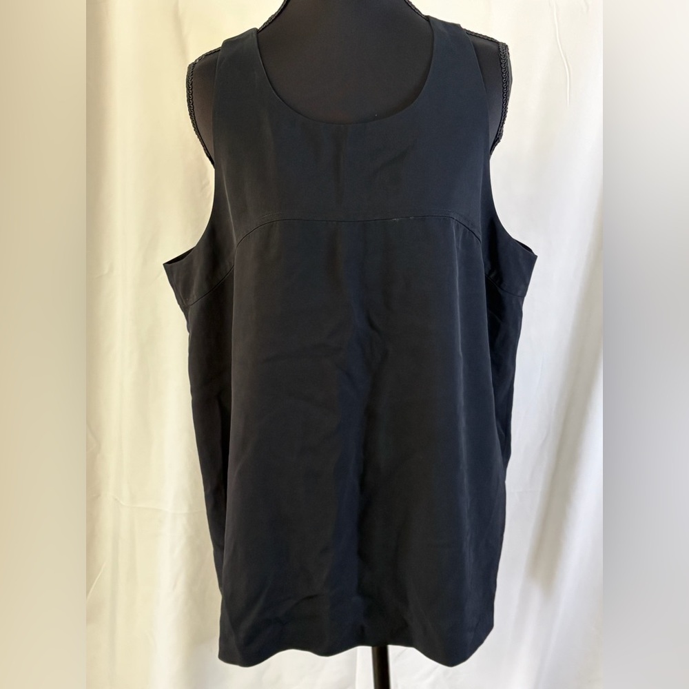 Banana Republic Black Sleeveless Shell Top XL Triacetate Satin Scoop Neck Tank